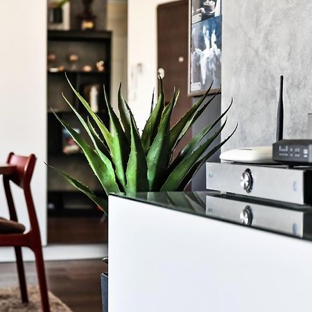 2 Bedroom Penthouse In City Center, Free Parking サラエヴォ エクステリア 写真